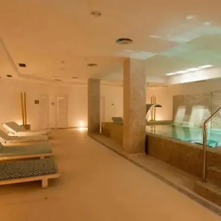 5* Serviced * Marbella