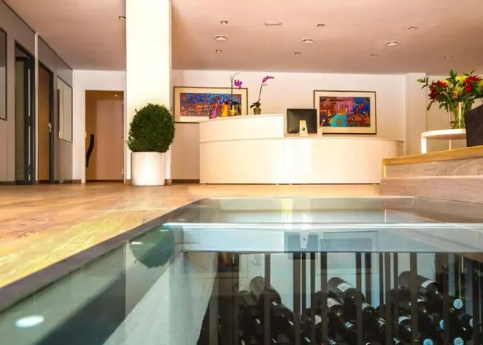 5* Serviced Lejlighed Marbella