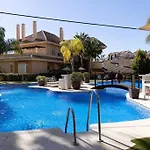 5* Serviced Apartment *