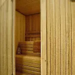 5* Serviced Apartment *