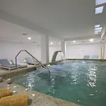 5* Serviced ماربيا