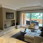 Apartment 5* Serviced Marbella