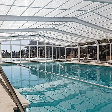 Apartmán 5* Serviced