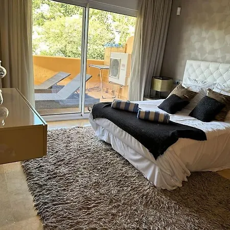 5* Serviced شقة