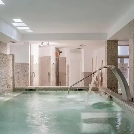 Апартаменты 5* Serviced Марбелья